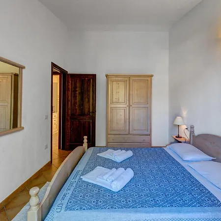 Residenza Pierre Et Badus Aparthotel Badesi