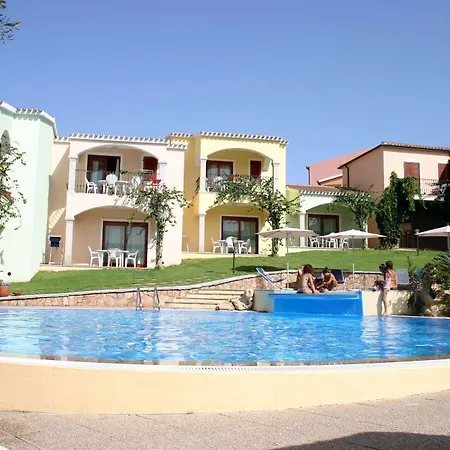 Aparthotel Residenza Pierre Et Badus 3*