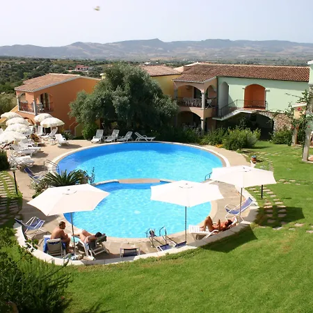 Apartmanhotel Residenza Pierre Et Badus 3*