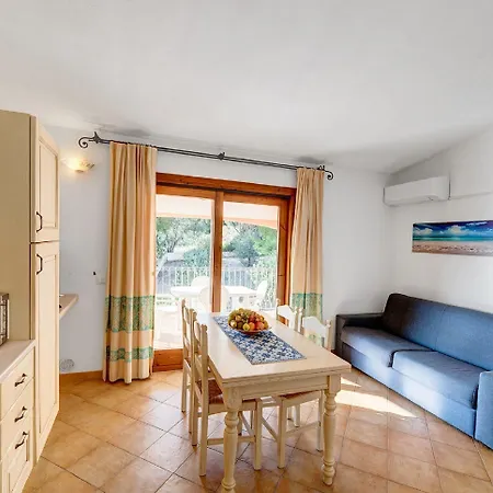 Residenza Pierre Et Badus Apartmanhotel Badesi