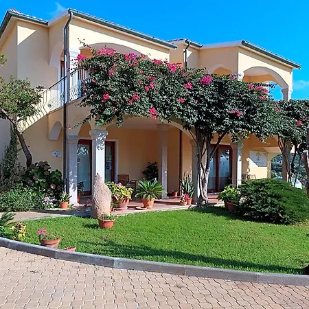 Residenza Pierre Et Badus 4* Badesi