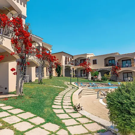 Residenza Pierre Et Badus Aparthotel 4*