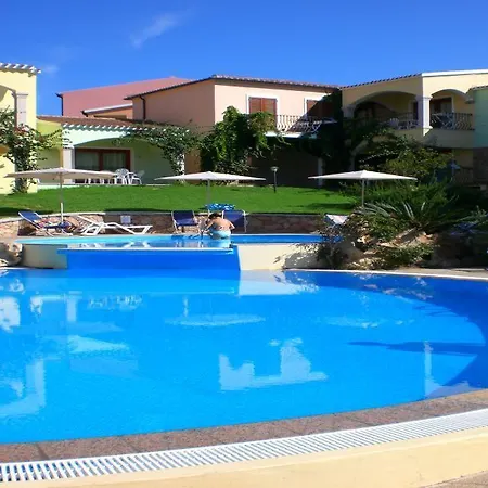 Residenza Pierre Et Badus Apartmanhotel 4*